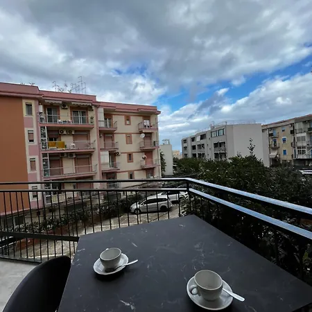 New Sea House Vicino La Spiaggia Del Lungomare Apartment Cefalu